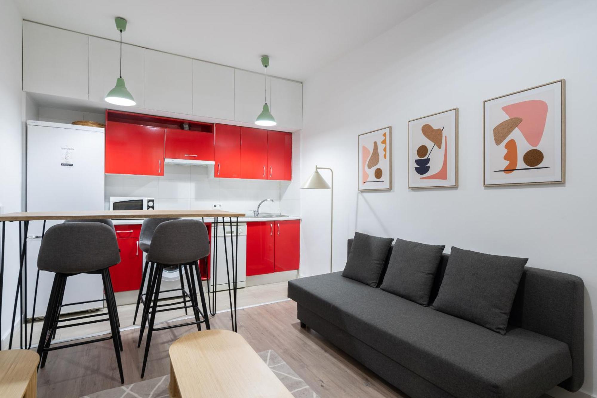 Apartamento En Chueca Para 4 Personas Alquiler Temporal Madrid Eksteriør bilde