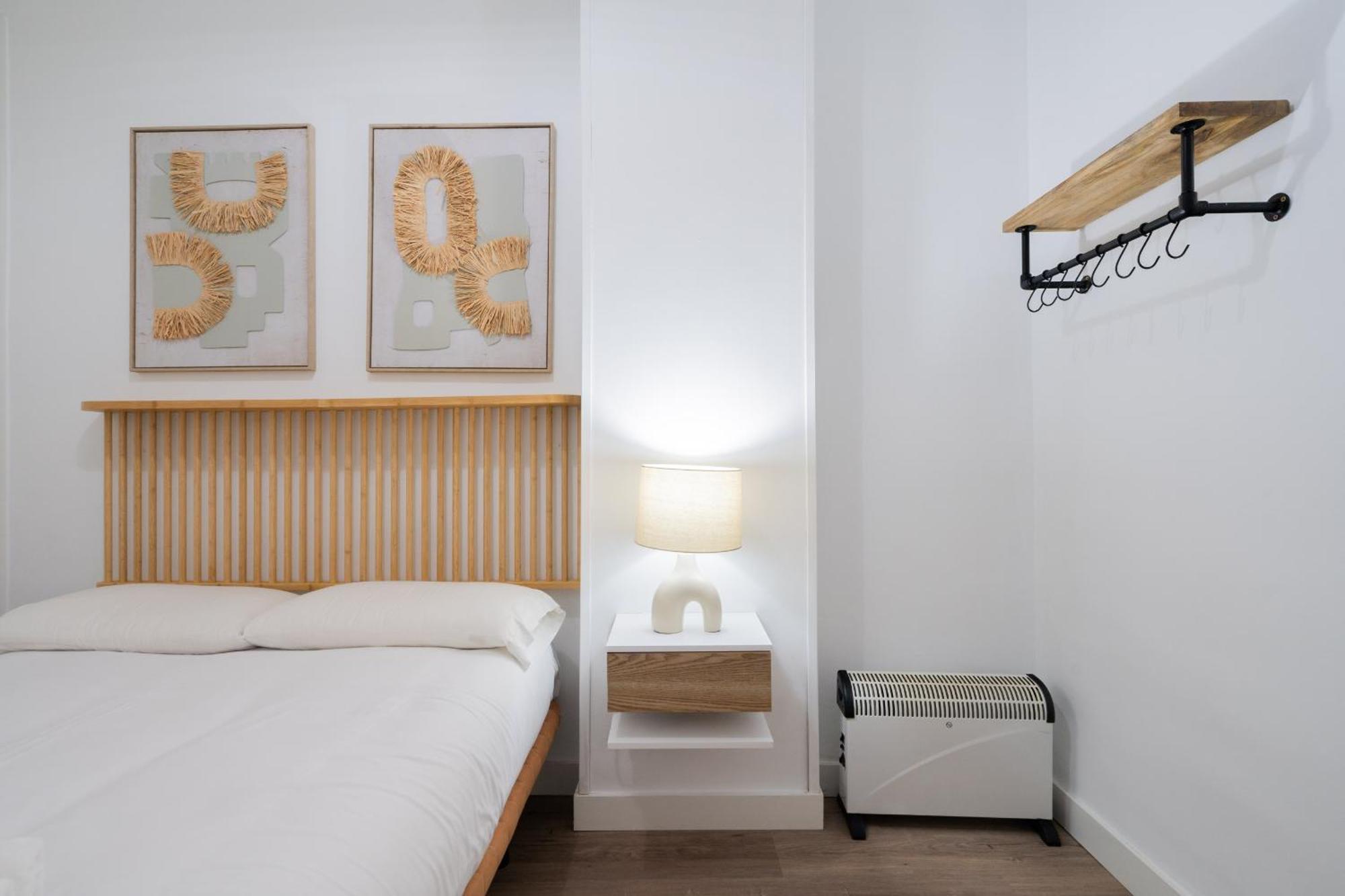 Apartamento En Chueca Para 4 Personas Alquiler Temporal Madrid Eksteriør bilde